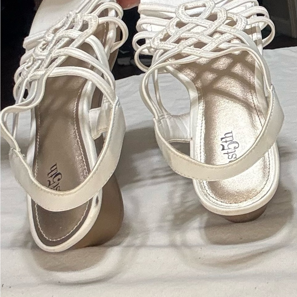 Elegant White Women's Sandals​ - Picture 3 of 5